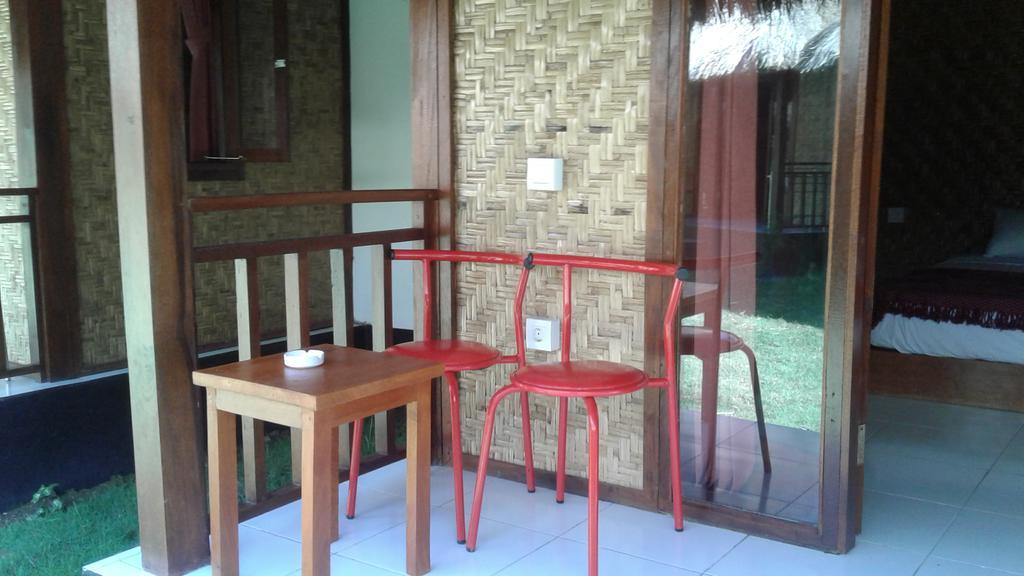 Airas' Garden Homestay Eco Bungalows Kuta  Extérieur photo